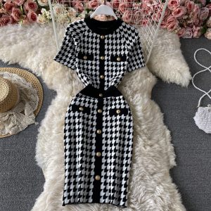 Summer new style Yujie temperament light cookedstyleSlimbag hip skirt houndstooth contrast color knitted dress with short sleeve