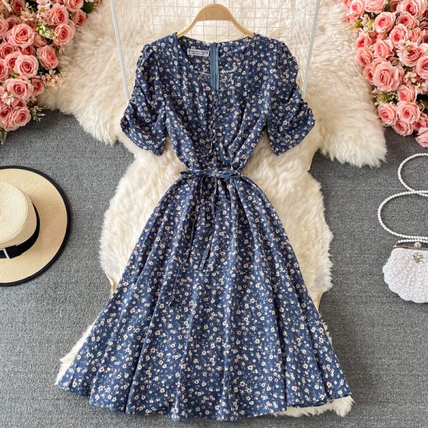 Summer Korean New Slimming Fitted Waist Sweet Puff Sleeve Gentle First Love V-neck Floral Chiffon Dress - Image 5